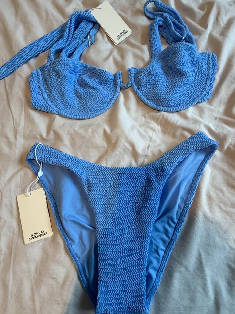 Monday Swimwear Bikini Set NWT - Picture 2 of 7